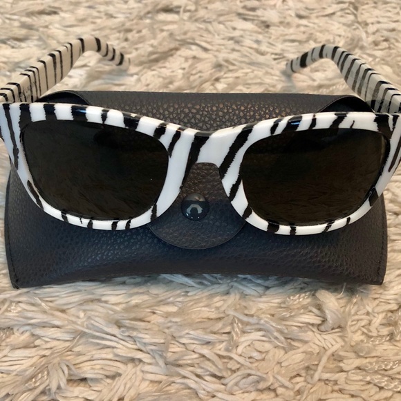 SAINT LAURENT SUNGLASSES - Picture 2 of 8
